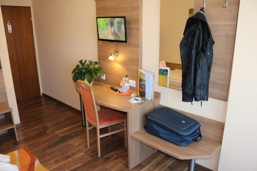 Hotel Brigitte バート・クロツィンゲン エクステリア 写真